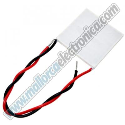 MODULO PELTIER  135 W  40 x 40 x 3,3 mm   tension maxima de trabajo 15,4 V  c.max  15 A